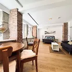 Cosy Castle - Charmanter Souterrain Altbau Norimberk