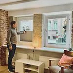 Cosy Castle - Charmanter Souterrain Altbau *
