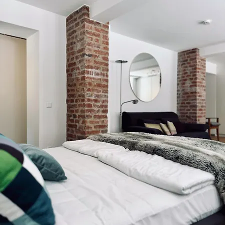 Cosy Castle - Charmanter Souterrain Altbau *